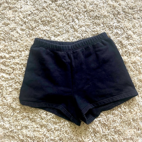 Aritzia shorts - Picture 2 of 5